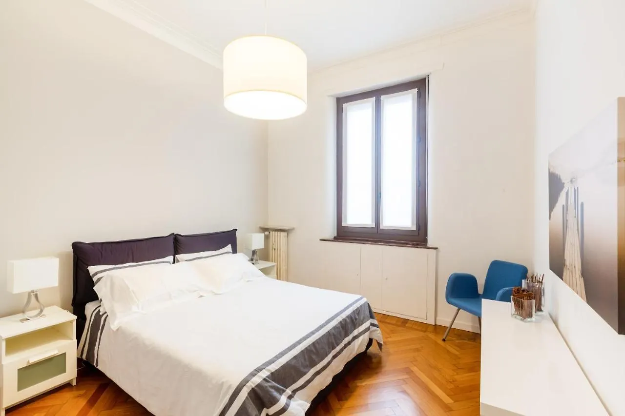 Spacious And Brilliant Apartment In Duomo By Easylife Milán 0*,  Italia